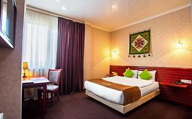 Green City Hotel Bishkek 4*